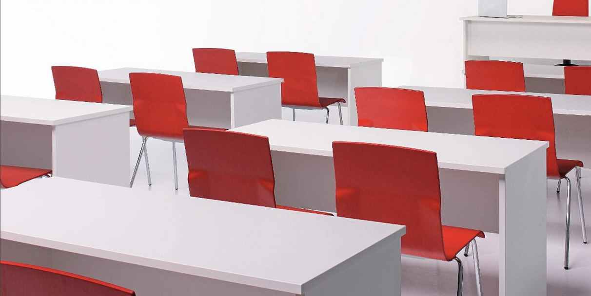 mesa funcional de trabajo blanca